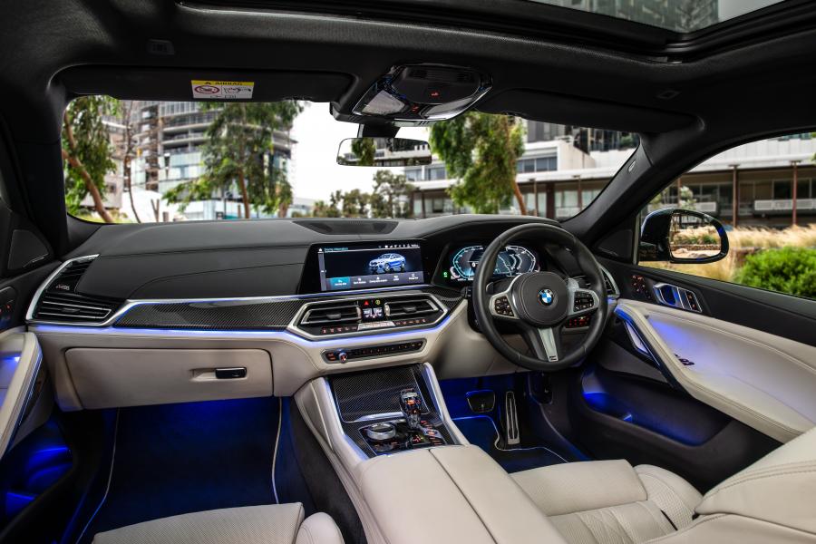 Торпедо BMW X6 xDrive30d M Sport (G06) 2020 года  (AU) (фото 5 из 21)
